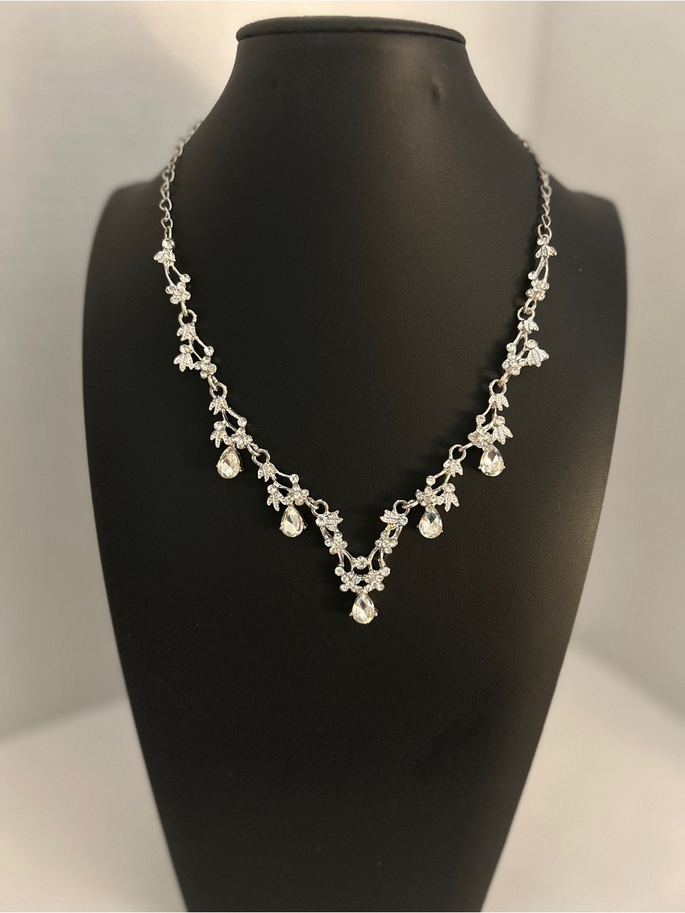 Silver Rhinestone Teardrop Y-Drop Crystal Vine Bridal Statement Necklace